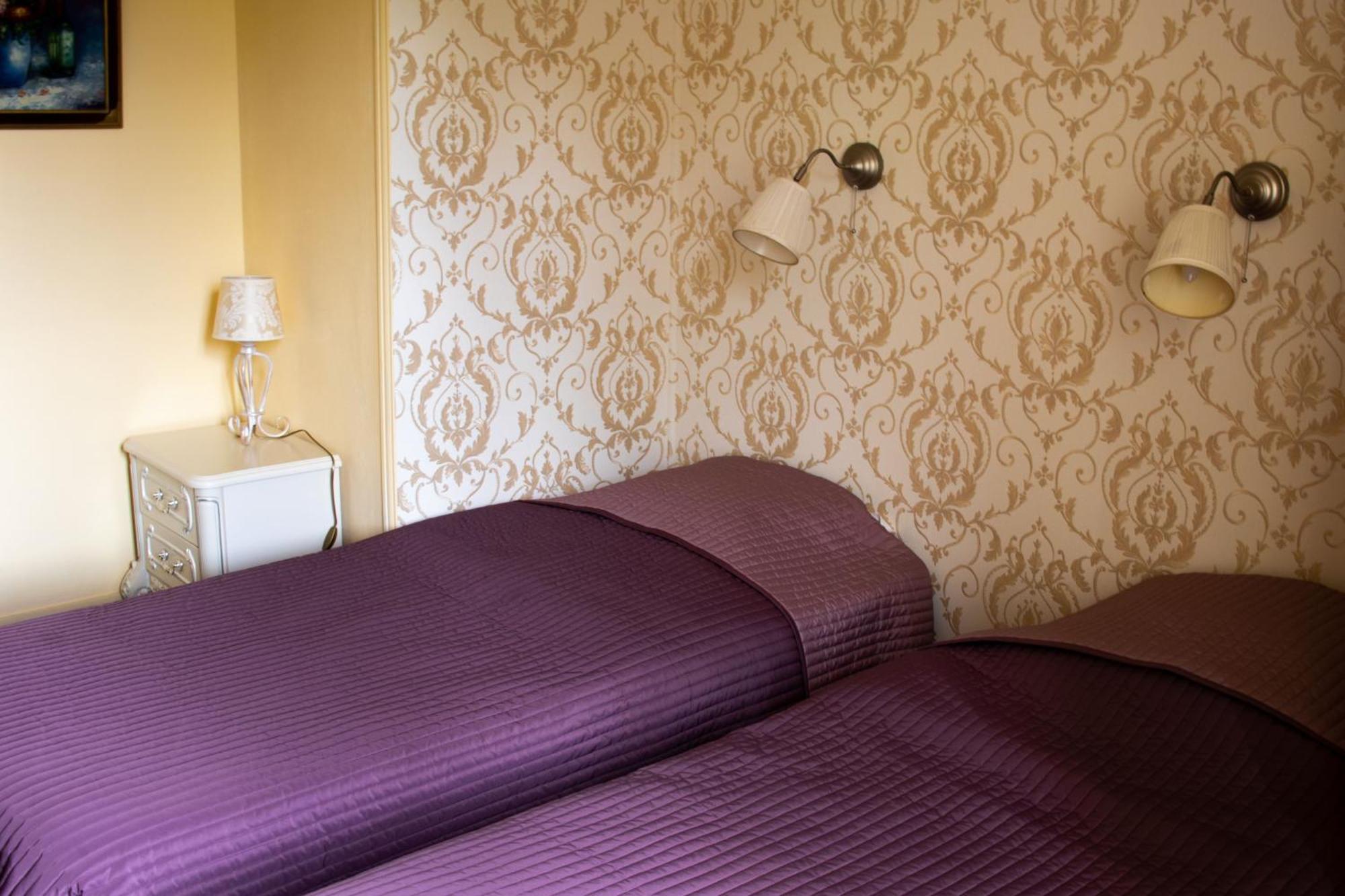 Le Pavillon De St Agnan Hotell Hautefort Exteriör bild