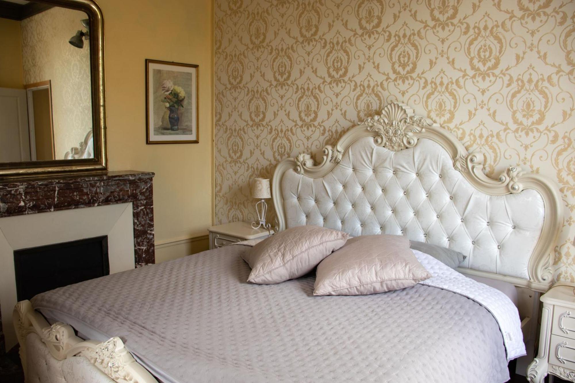 Le Pavillon De St Agnan Hotell Hautefort Exteriör bild