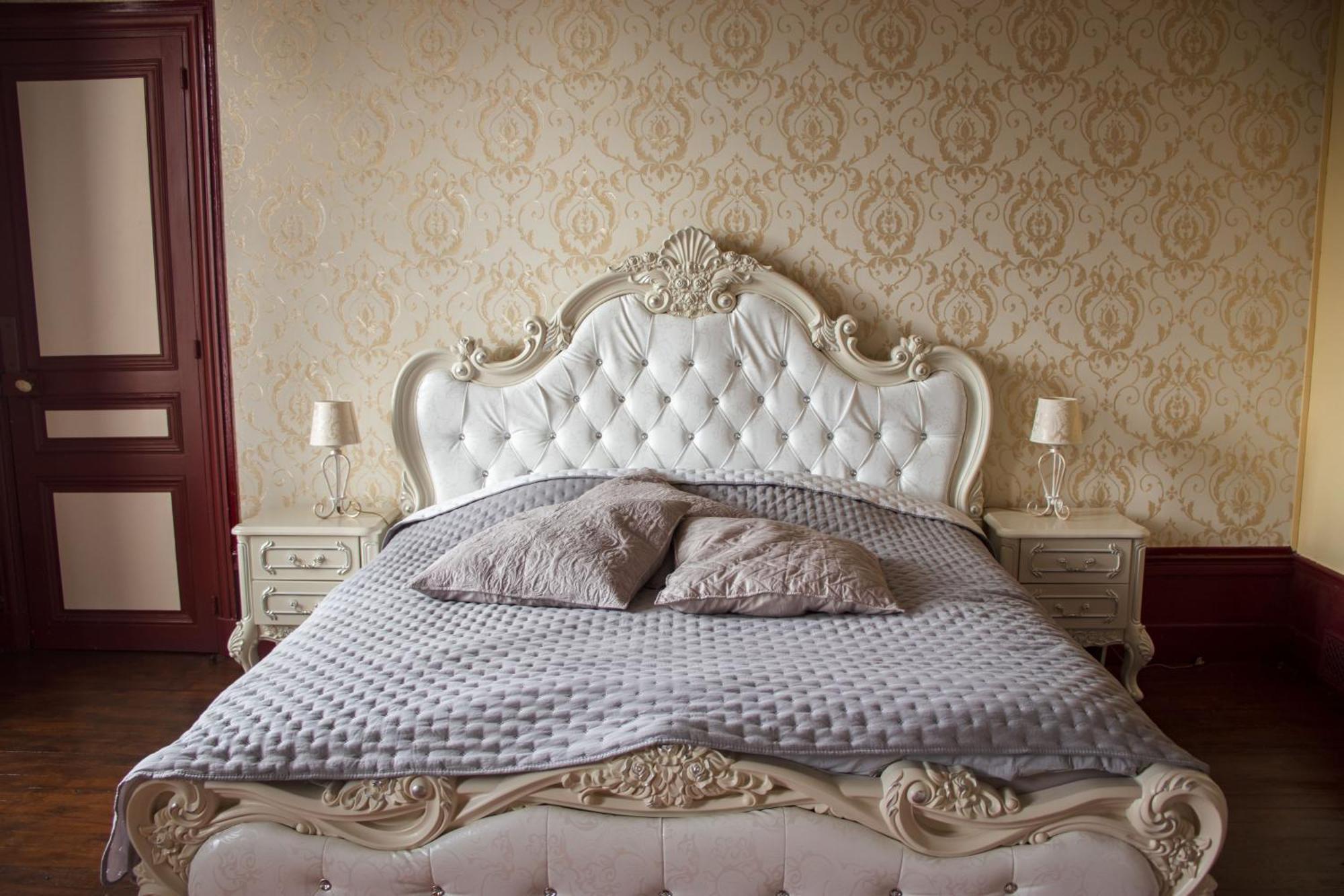 Le Pavillon De St Agnan Hotell Hautefort Exteriör bild