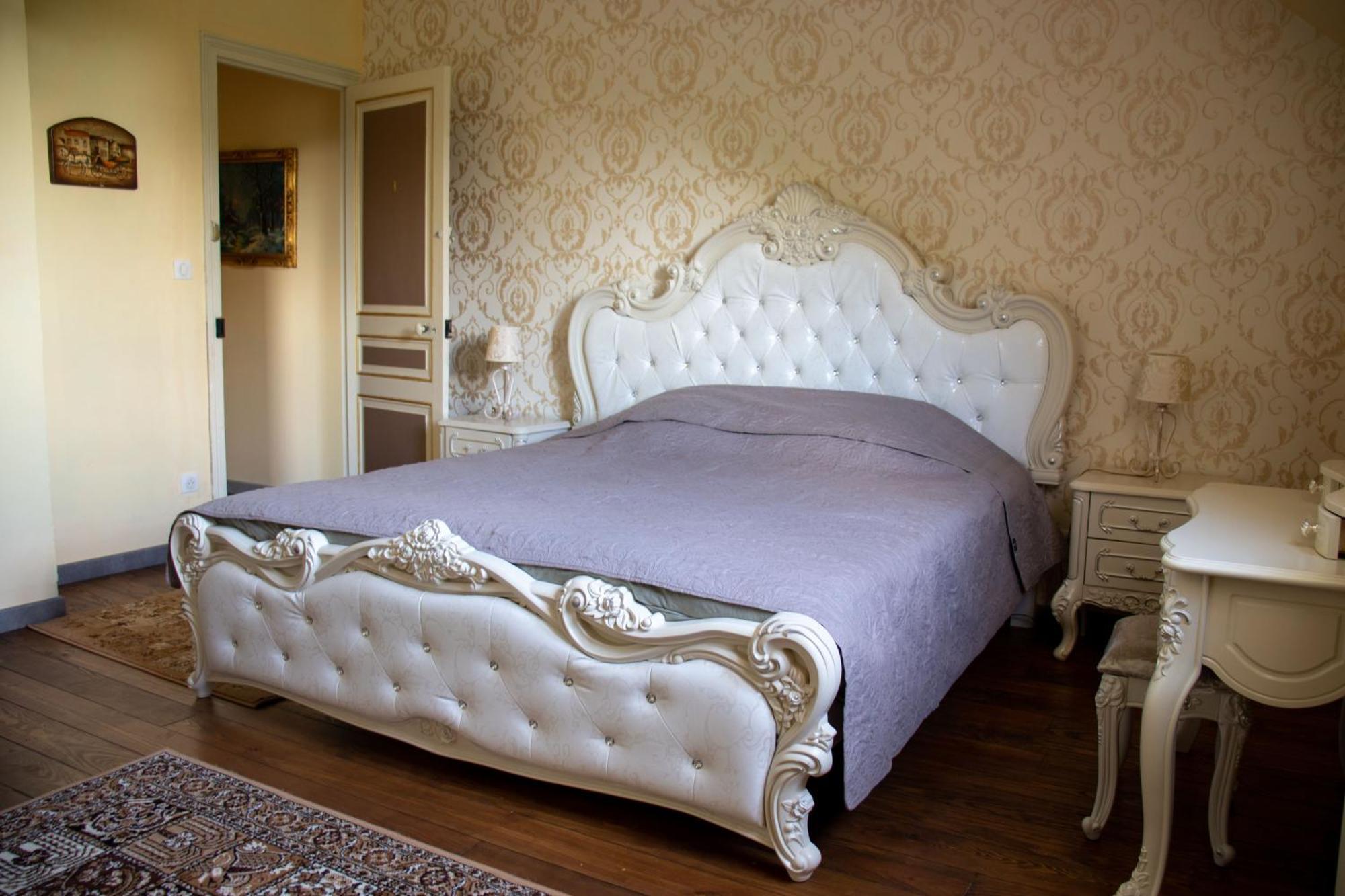 Le Pavillon De St Agnan Hotell Hautefort Exteriör bild