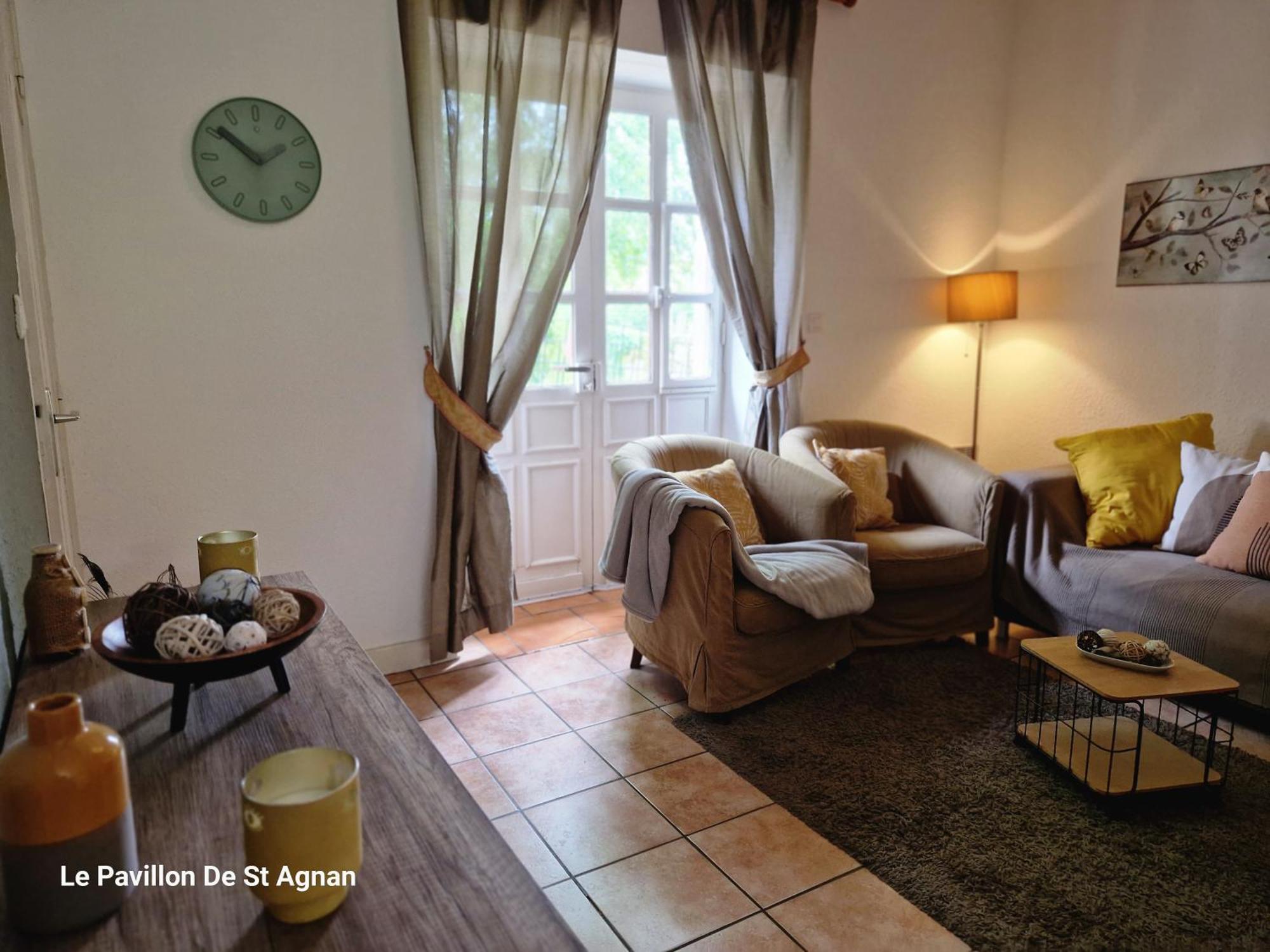 Le Pavillon De St Agnan Hotell Hautefort Exteriör bild